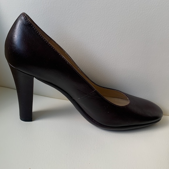 Oscar de la Renta Platform Brown Leather Pumps - Picture 8 of 14
